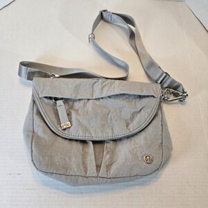 Lululemon All Night Festival‎ Bag Silver Drop